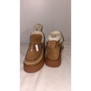 Journee Collection Moccasin Slippers Brown Suede Faux Fur Tassel Women's Size 8